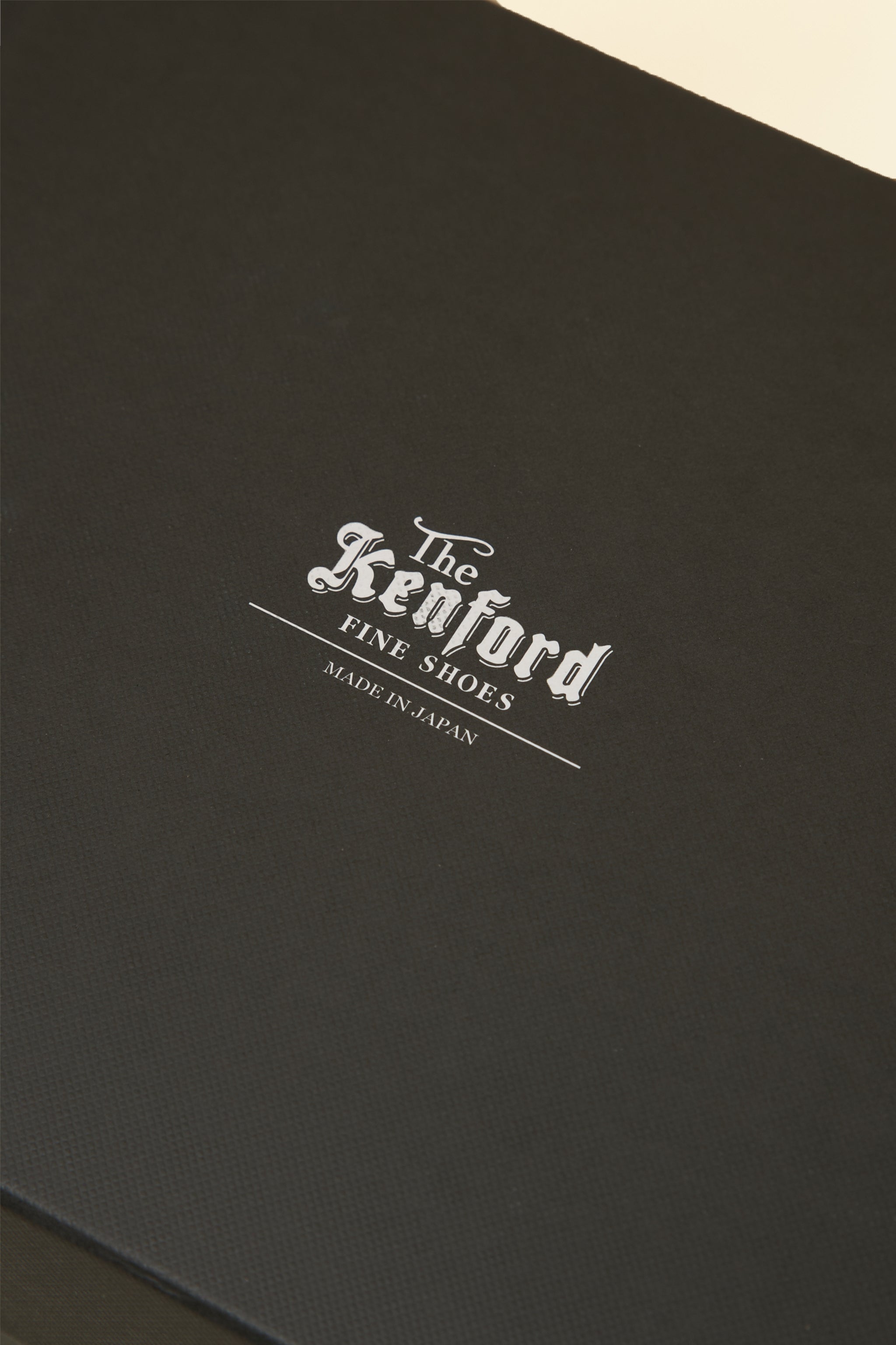 Kenford Shoes Tank Sole Loafer - Black/White Paisley