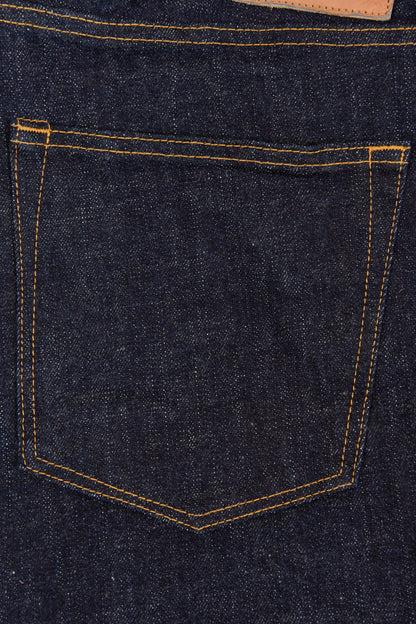 Japan Blue J427 Selvedge Jeans – back pocket stitching and fabric close-up
