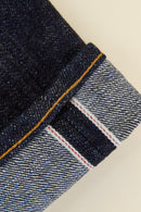 Japan Blue J427 Selvedge Jeans – chain-stitched hem with red selvedge ID visible.
