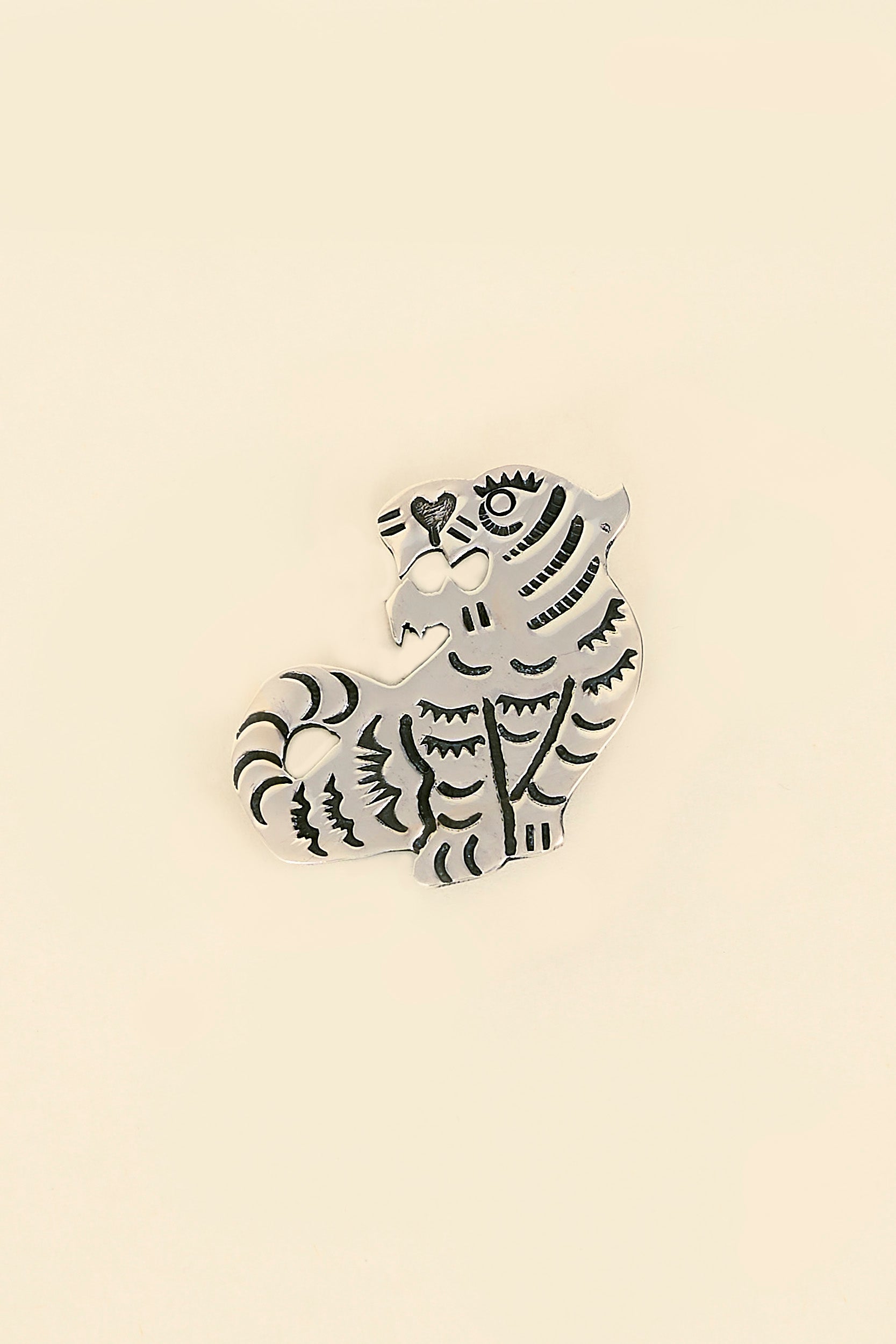 Munqa Tiger Pin