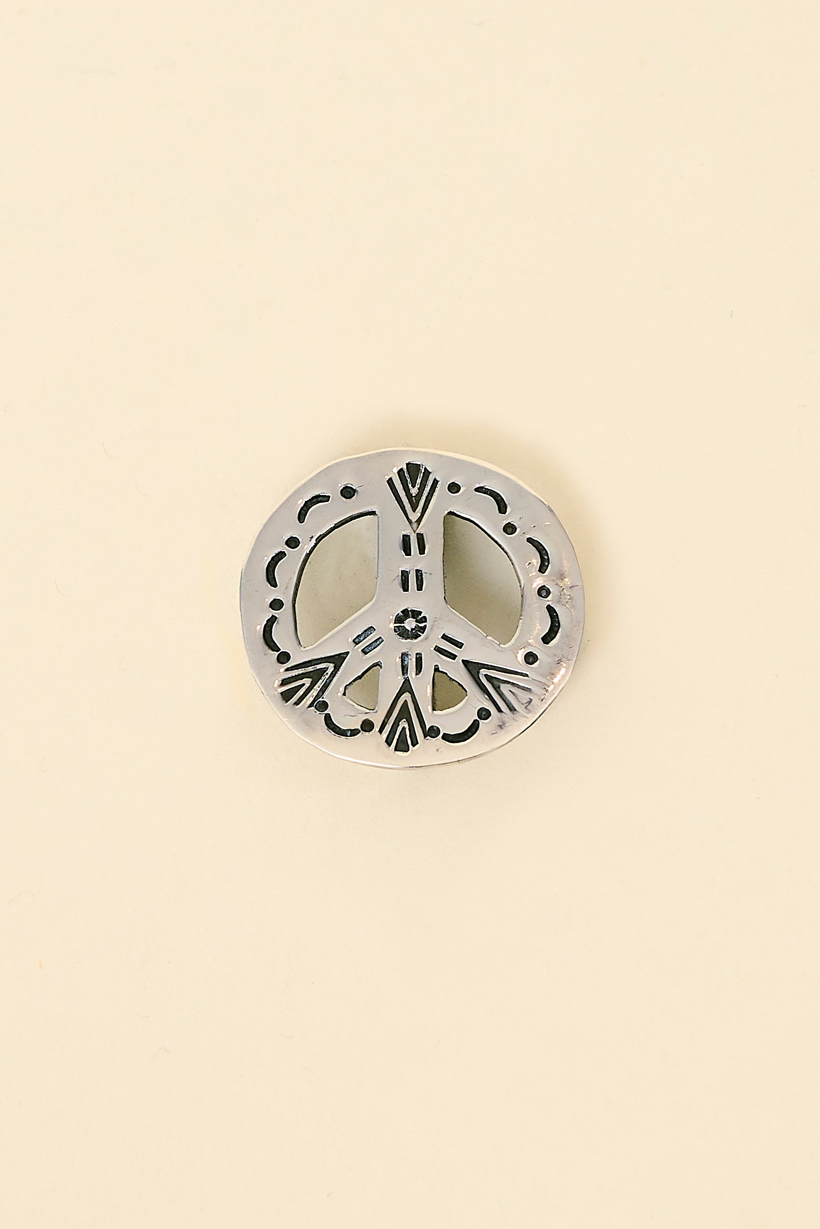 Munqa Peace Pin
