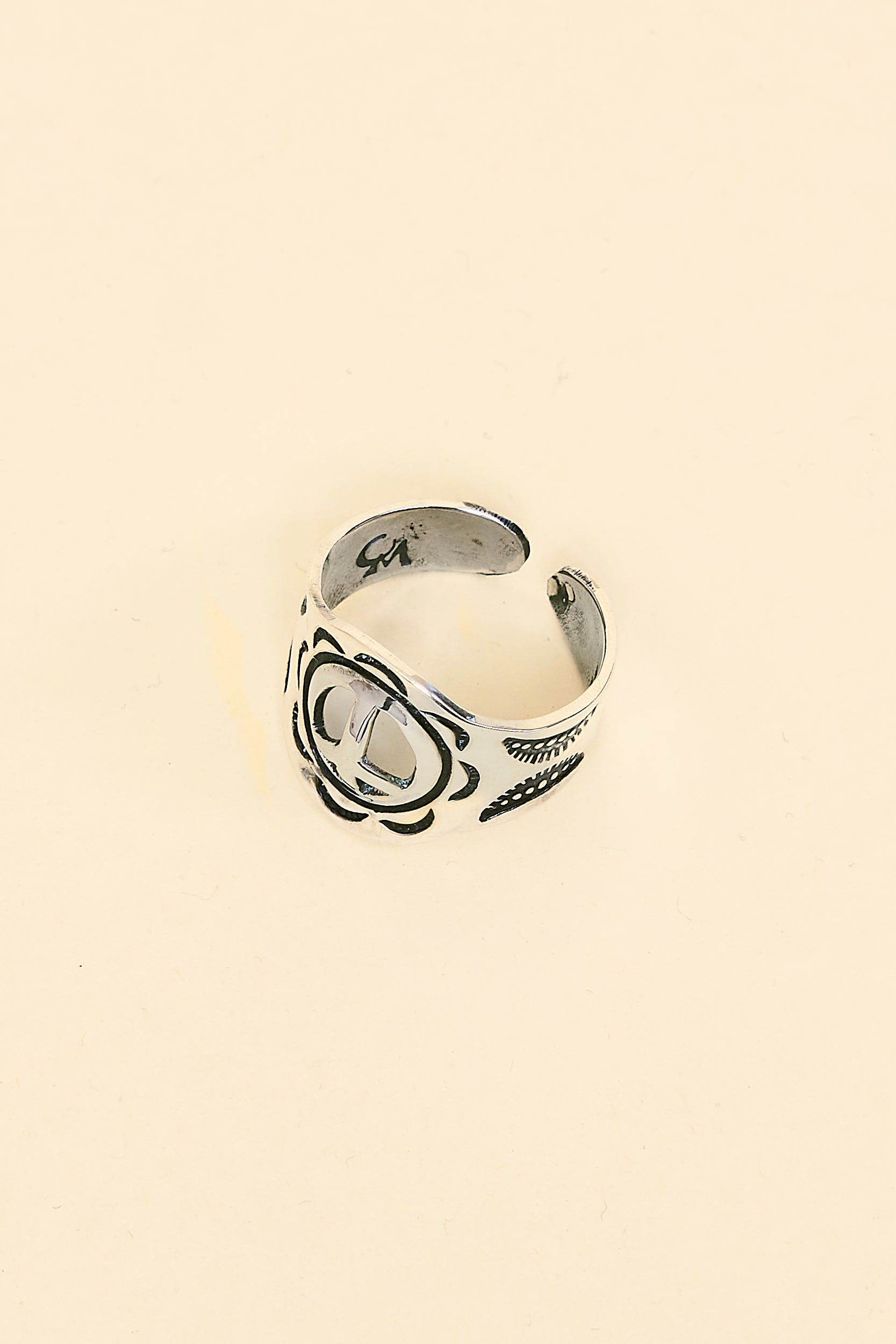 Munqa Peace Ring
