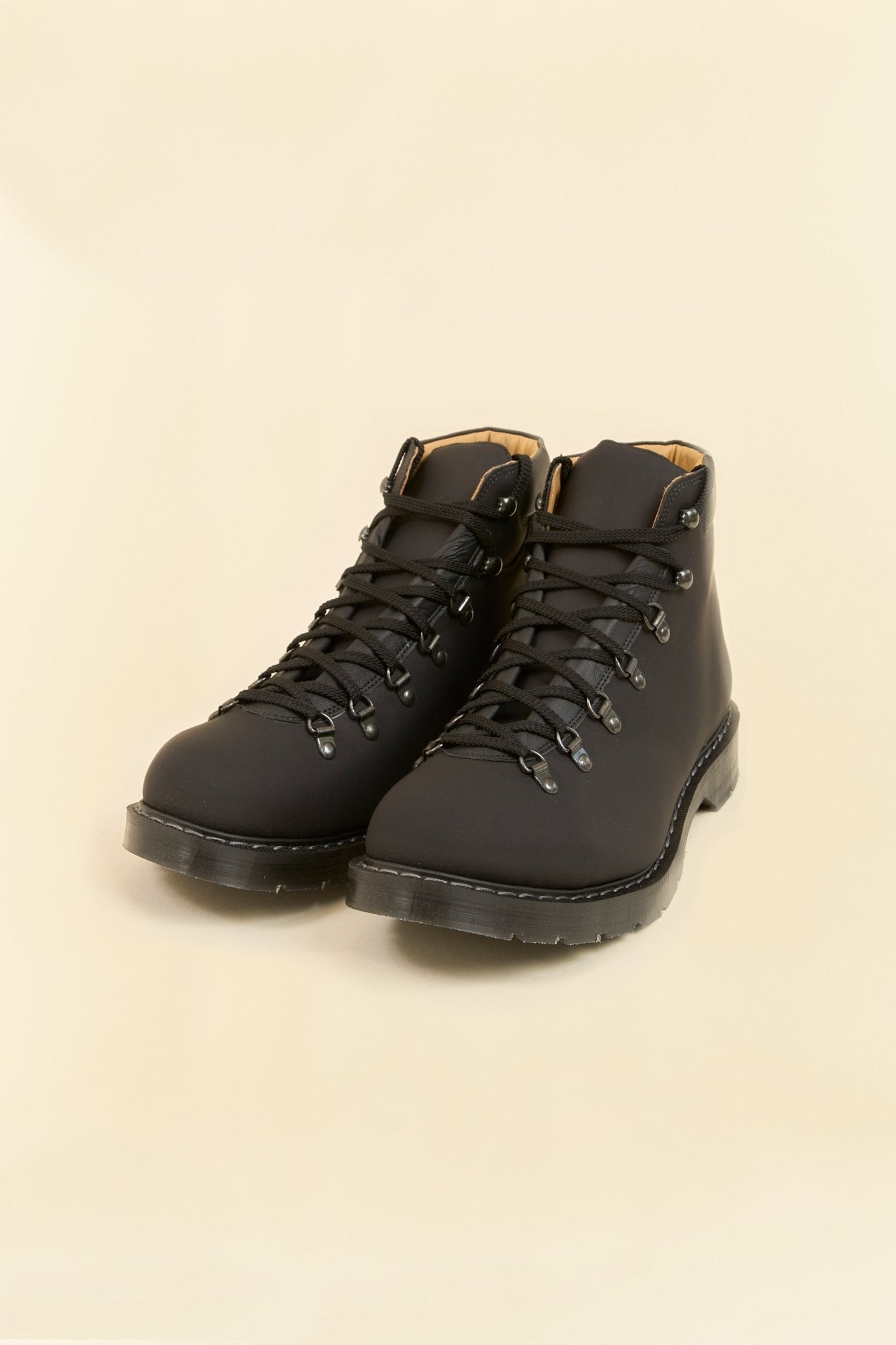 Solovair Urban Hiker - Black Greasy - Solovair - URAHARA