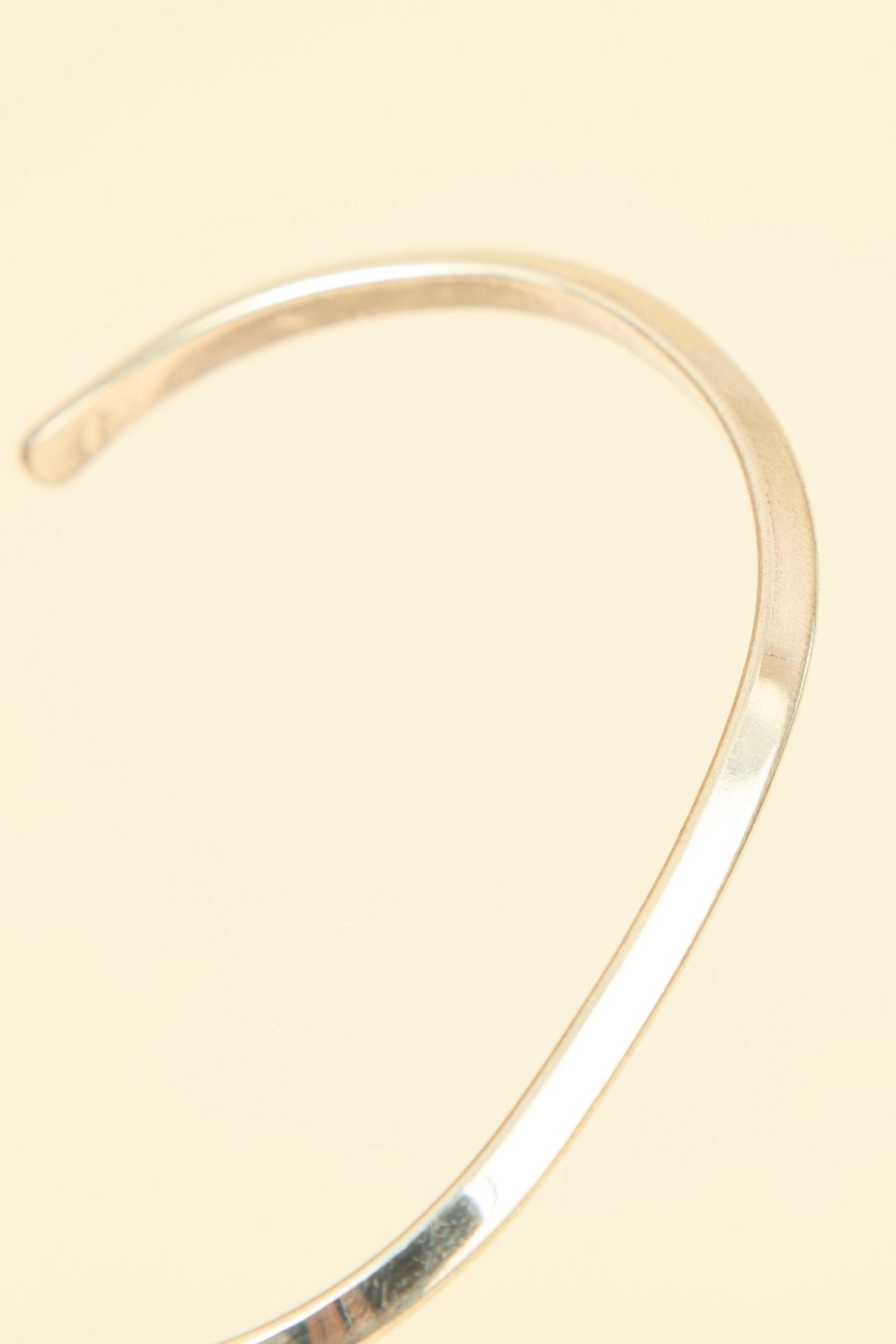 SunKu Triangle Bangle Small - Silver - SunKu 39 - URAHARA