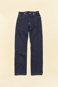 TCB 20’s Jeans – front-on fit view showing medium-high rise and straight-leg silhouette.
