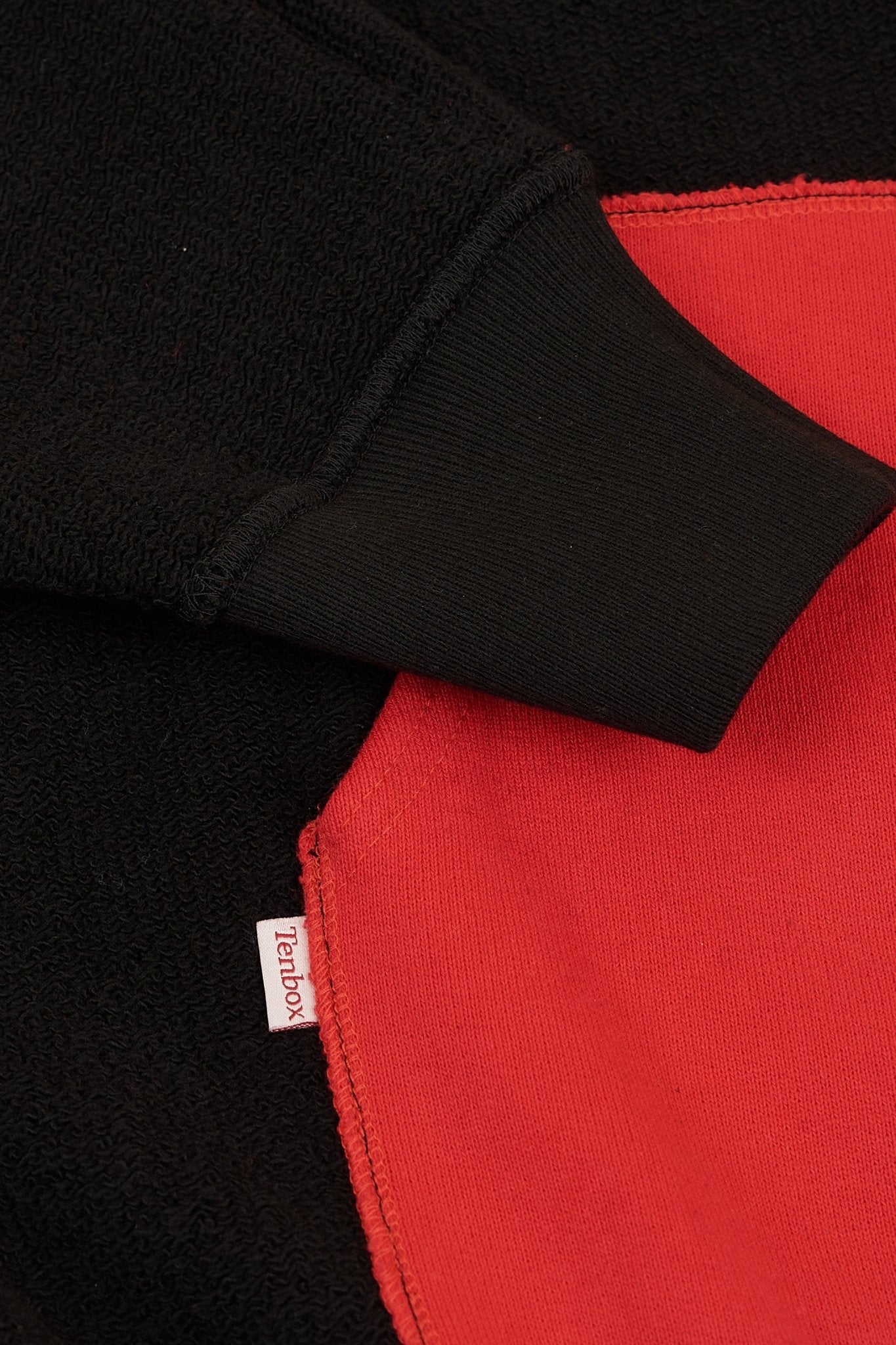TENBOX Reversible Hooded Sweatshirt - Black / Red -Tenbox - URAHARA